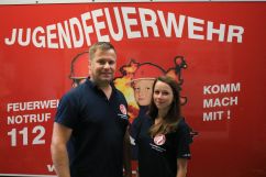 v.l. Christian Liebe (Kreisjugendfeuerwehrwart & stellv. Vorsitzender KFV LDS e.V.) & Anne-Kathrin Purann (hauptamtliche Jugendkoordinatorin KFV LDS e.V.)